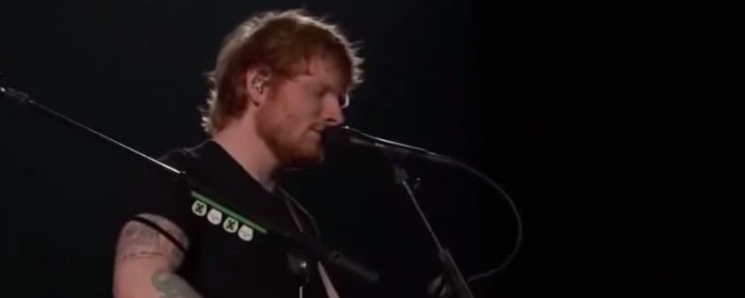 ed sheeran performs bloodstream at billboard music awards 2015