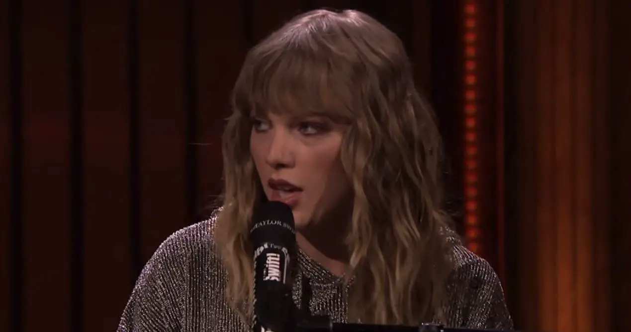 taylor swift new year's day live performance jimmy fallon