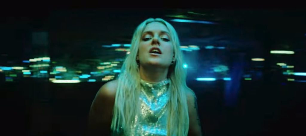 tove lo cycles video review