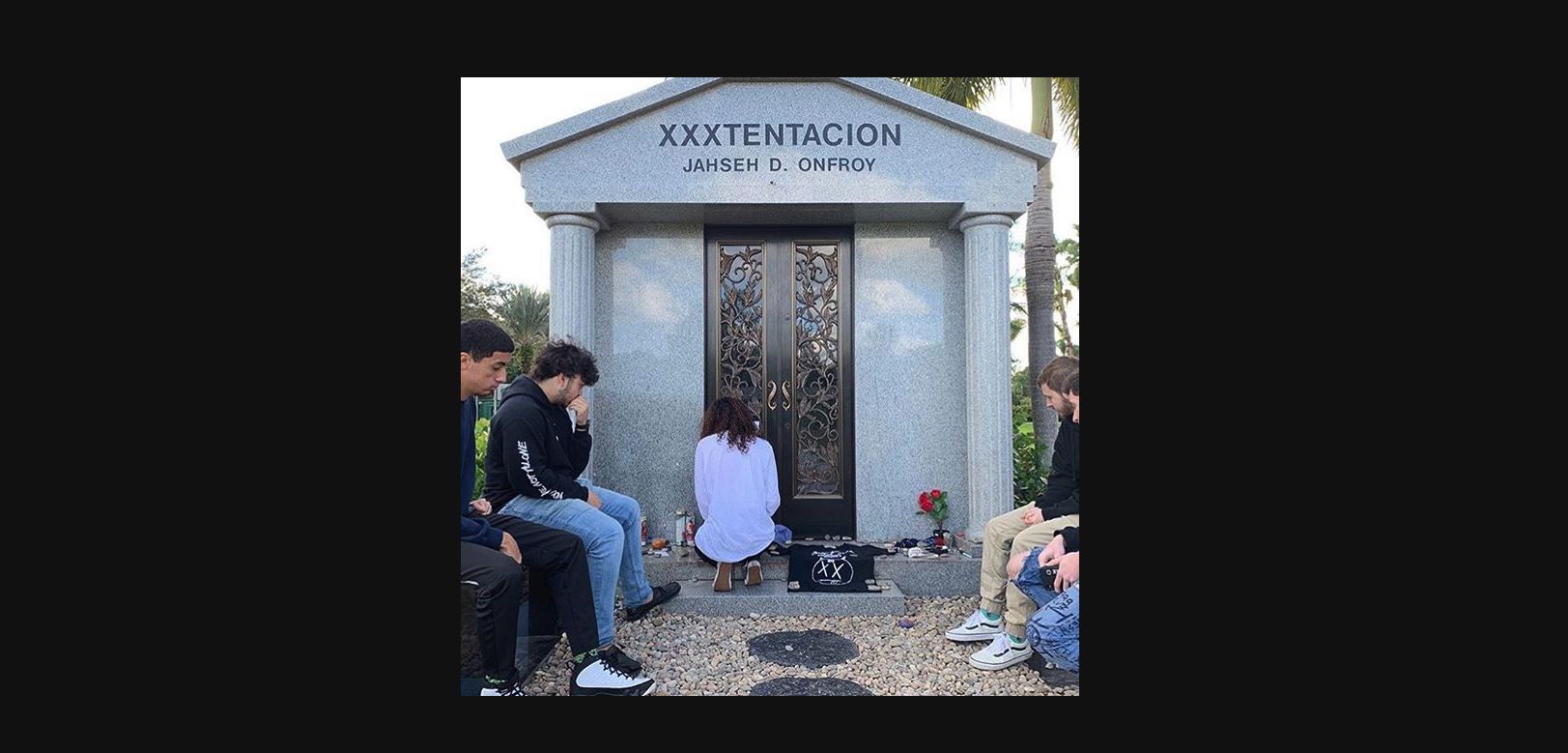 geneva ayala xxxtentacion grave visit tribute
